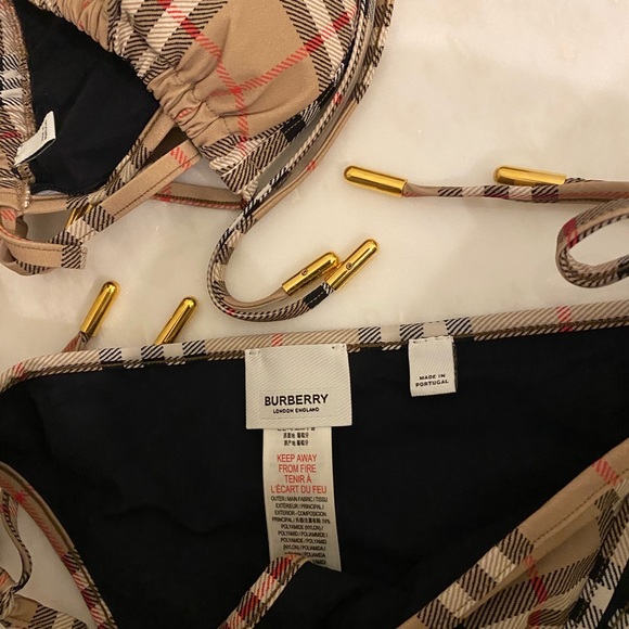 Burberry bikini - Picture 4 of 5